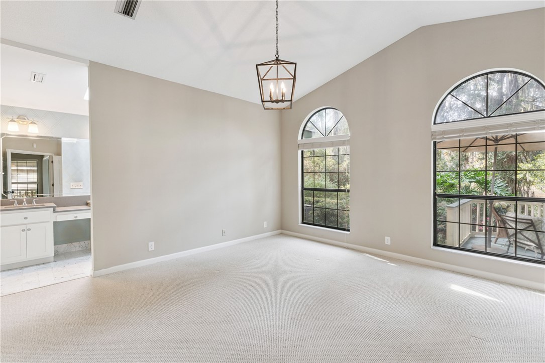 19 Bay Tree Court West St. Simons Island, GA 31522 - Photo 18 of 37 Primary suite