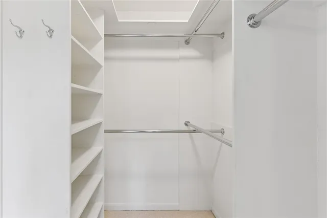 $575,000 | 19 Bay Tree Court West, St. Simons Island, GA 31522