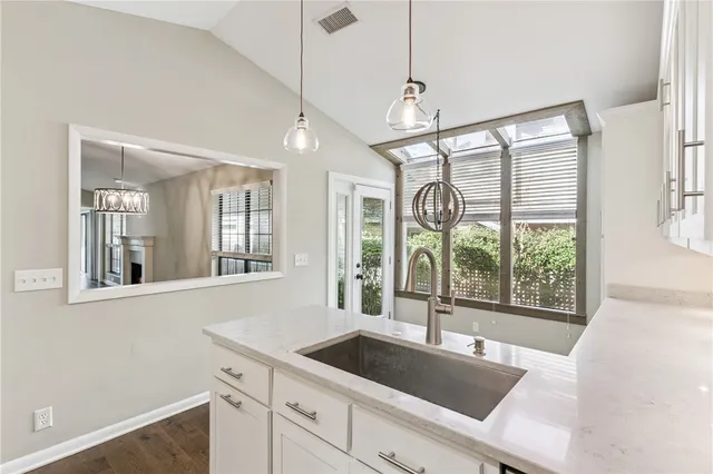 $575,000 | 19 Bay Tree Court West, St. Simons Island, GA 31522