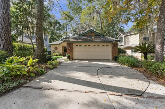 $575,000 | 19 Bay Tree Court West, St. Simons Island, GA 31522