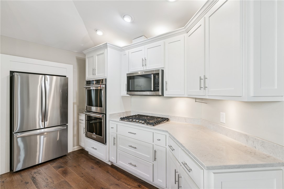 19 Bay Tree Court West St. Simons Island, GA 31522 - Photo 4 of 37