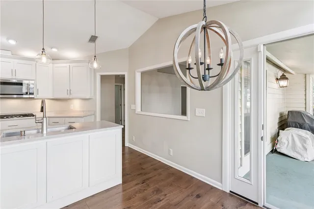 $575,000 | 19 Bay Tree Court West, St. Simons Island, GA 31522