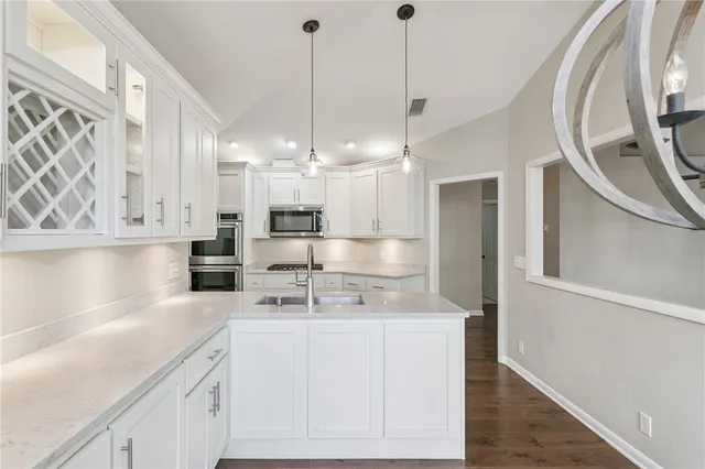 $575,000 | 19 Bay Tree Court West, St. Simons Island, GA 31522