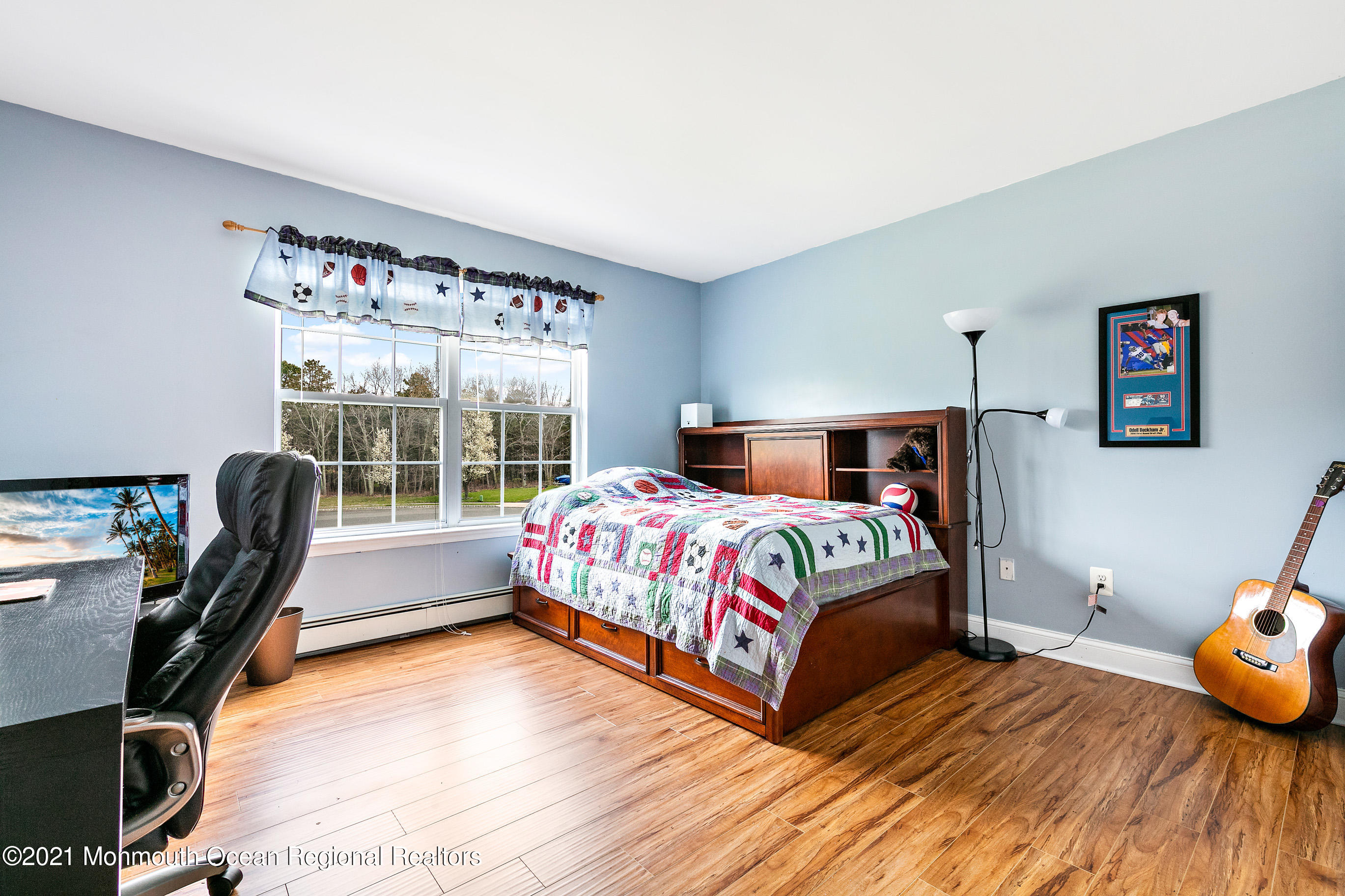 26 Roe Lane Howell, NJ 07731 - Photo 16 of 30 Bedroom