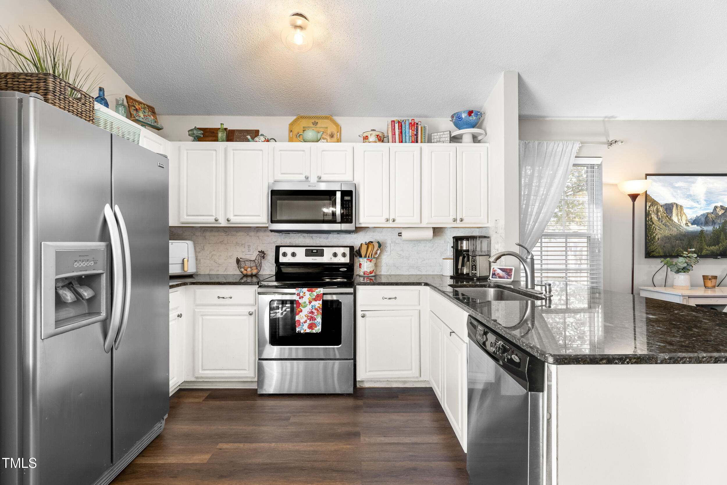 107 Checker Court Apex, NC 27502 - Photo 11 of 23 11_dsc04838