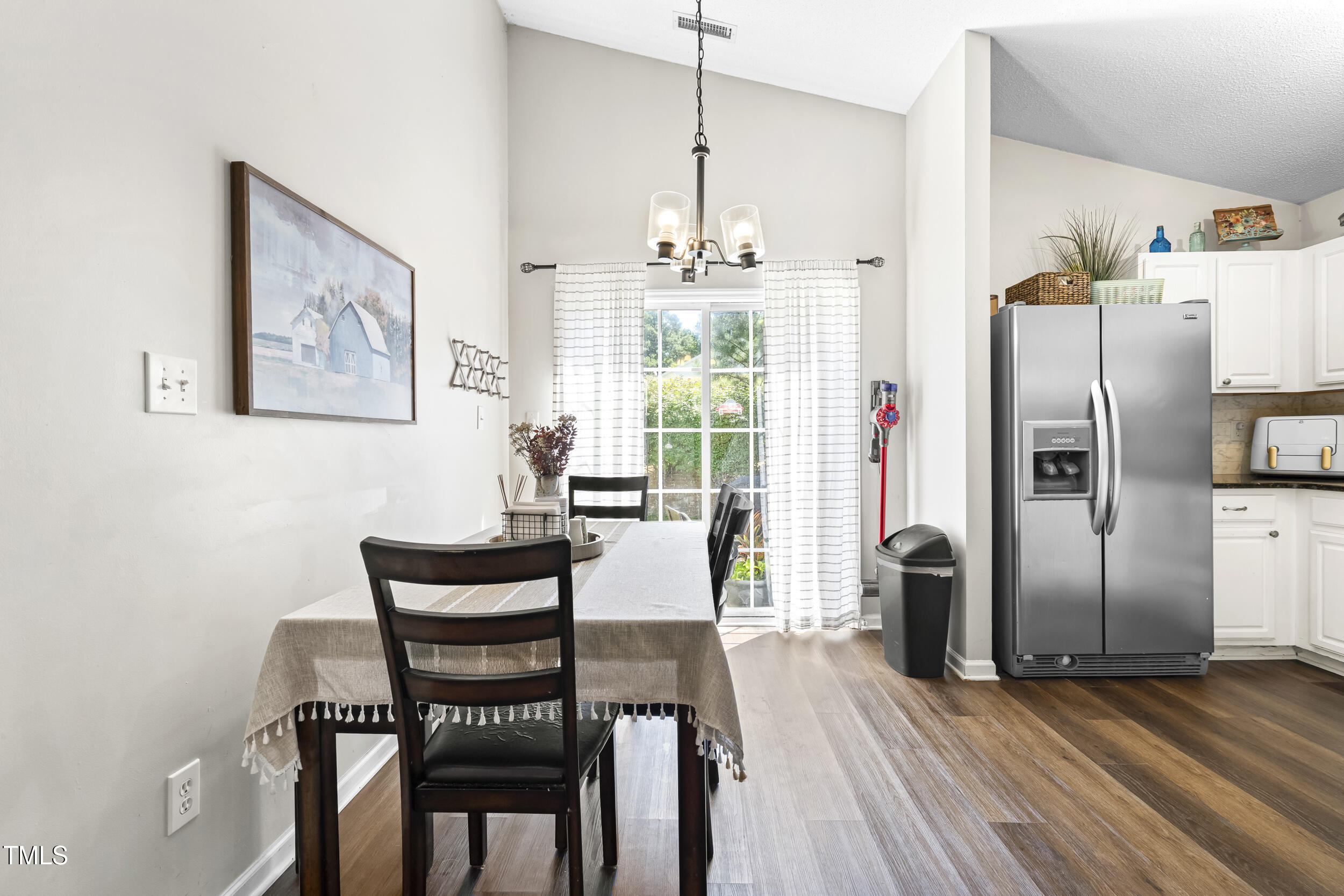 107 Checker Court Apex, NC 27502 - Photo 7 of 23 7_dsc04826