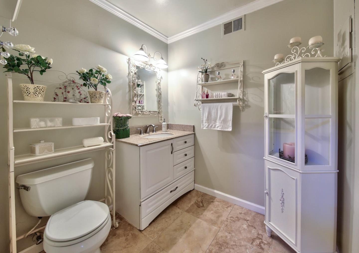 6701 Tustin Road Salinas, CA 93907 - Photo 12 of 26 Gallery Image 12