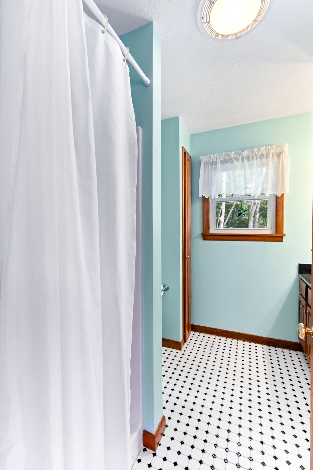 68 South Meadow Road Carver, MA 02330 - Photo 9 of 25 Gallery Image 9