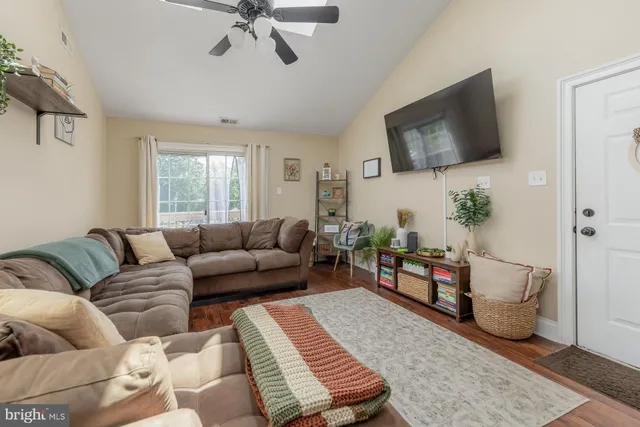 $199,000 | 1145 Tristram Circle, Mantua, NJ 08051