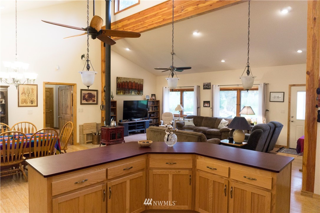 3873 Wishkah Road Aberdeen, WA 98520 - Photo 4 of 24 Gallery Image 4