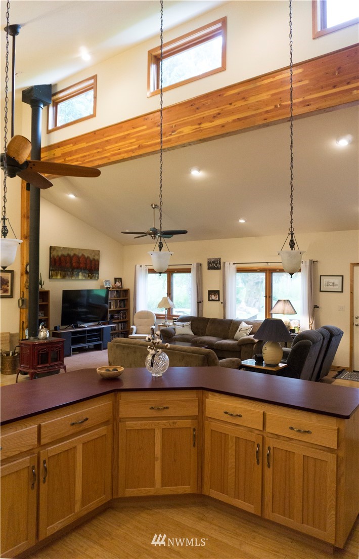 3873 Wishkah Road Aberdeen, WA 98520 - Photo 5 of 24 Gallery Image 5