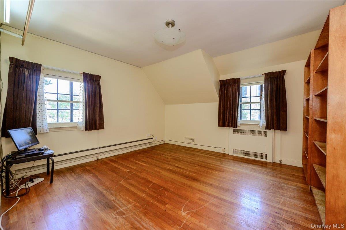 1264 Rhinelander Avenue Bronx, NY 10461 - Photo 27 of 50