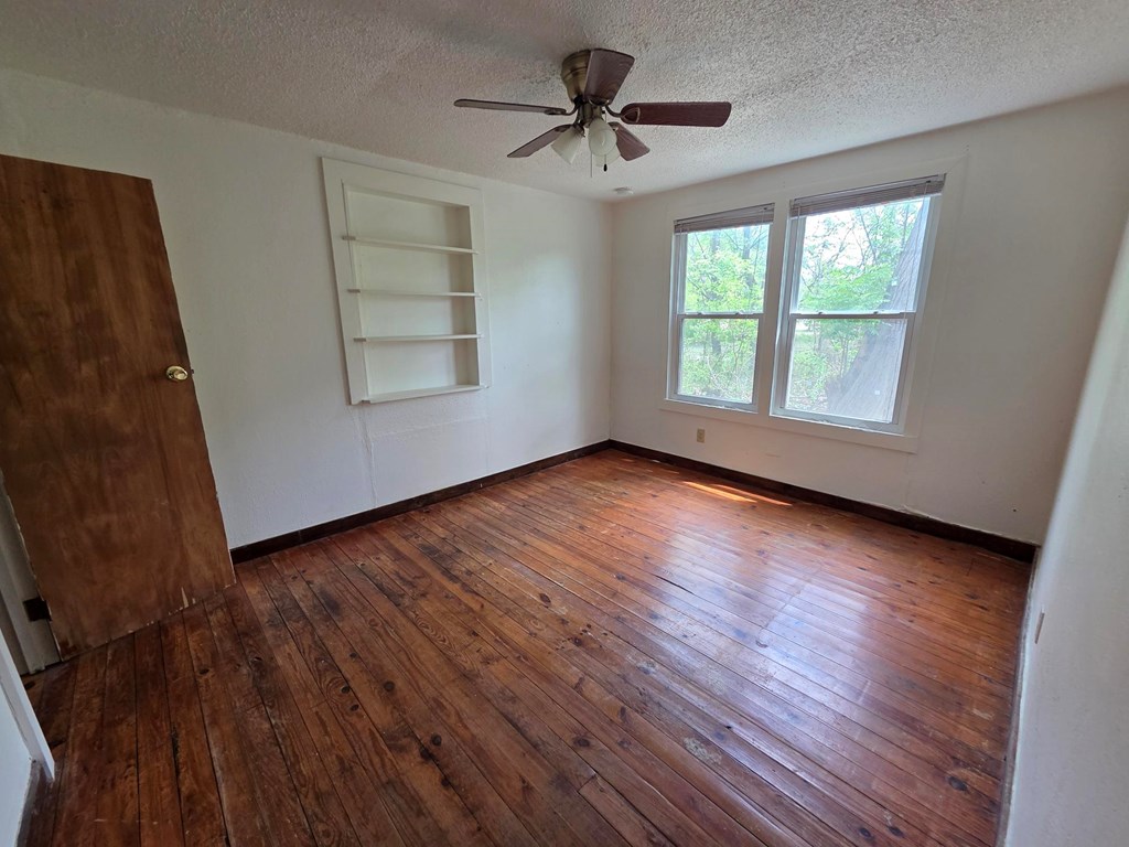 3414 Riverside Drive Kerrville, TX 78028 - Photo 8 of 9