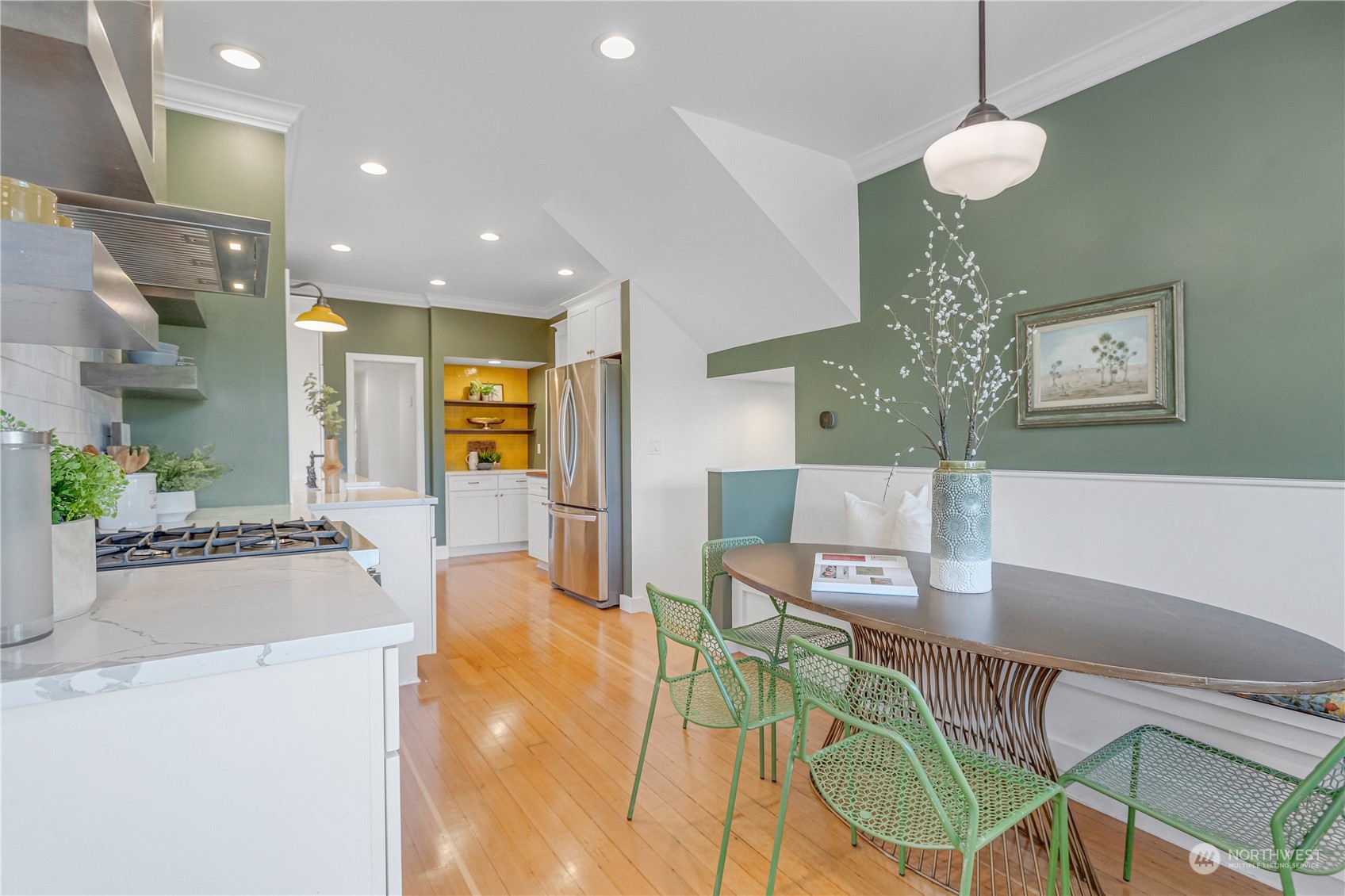 4326 Southwest Findlay Street Seattle, WA 98136 - Photo 9 of 40 Gallery Image 9