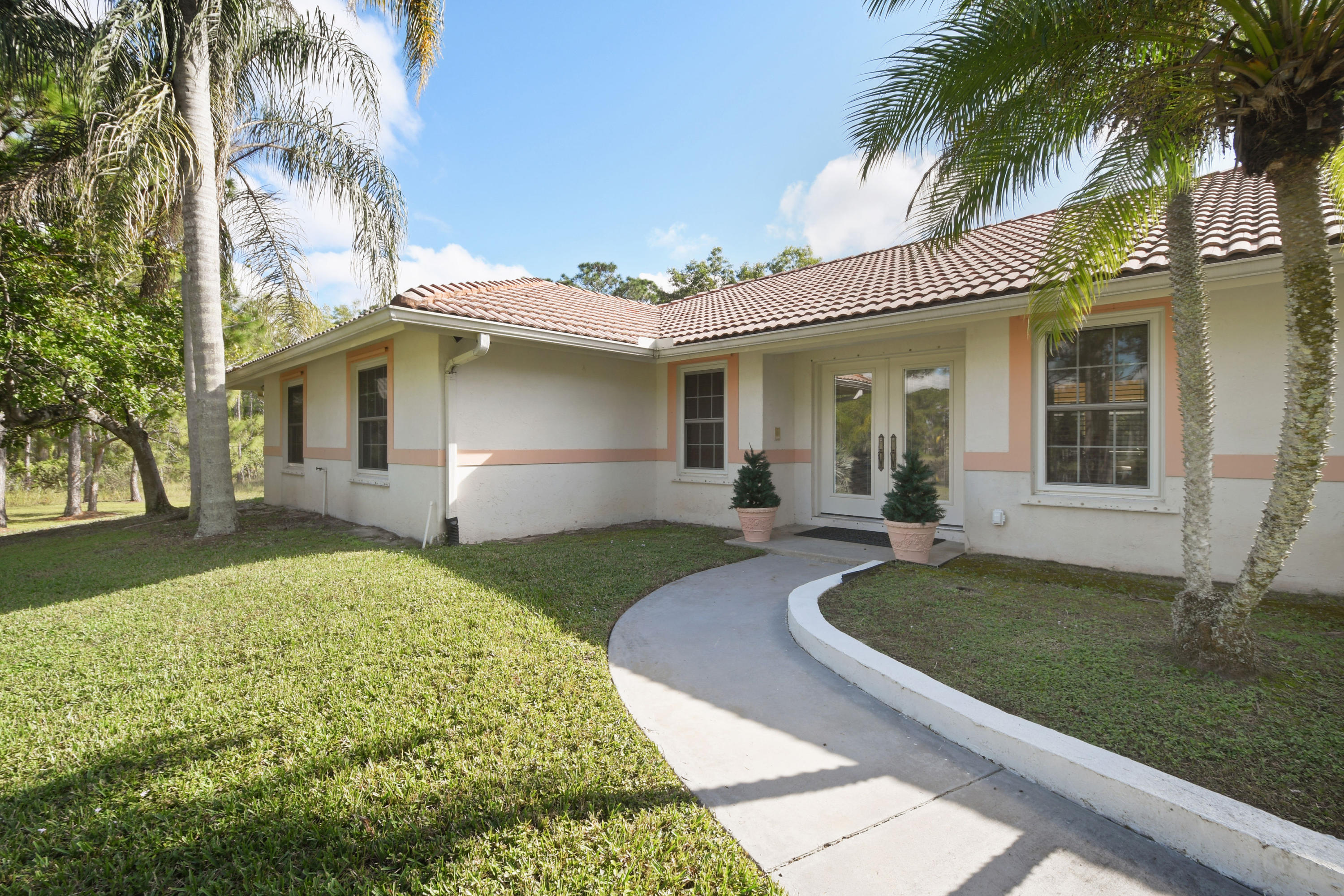 18800 Southeast Crosswinds Road Jupiter, FL 33478 - Photo 5 of 77 18800SECrosswindsRoad_09