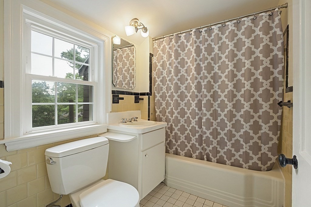 29 Walnut Road Swampscott, MA 01907 - Photo 21 of 30 Gallery Image 21