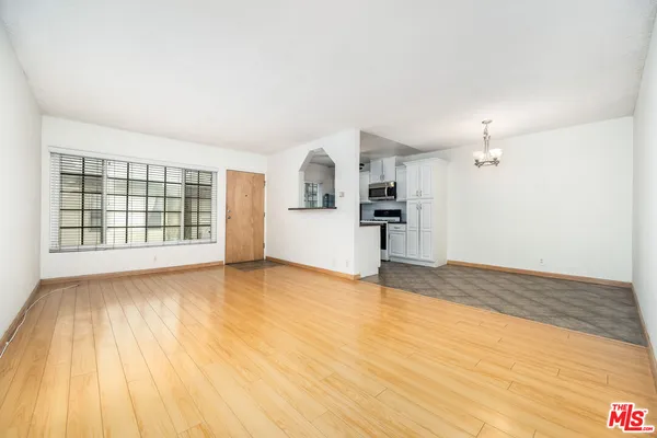 $2,295 | 1937 South Shenandoah Street, Unit 8, Los Angeles, CA 90034