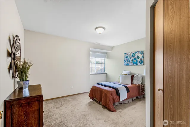 $290,000 | 6317 111th Avenue East, Puyallup, WA 98372