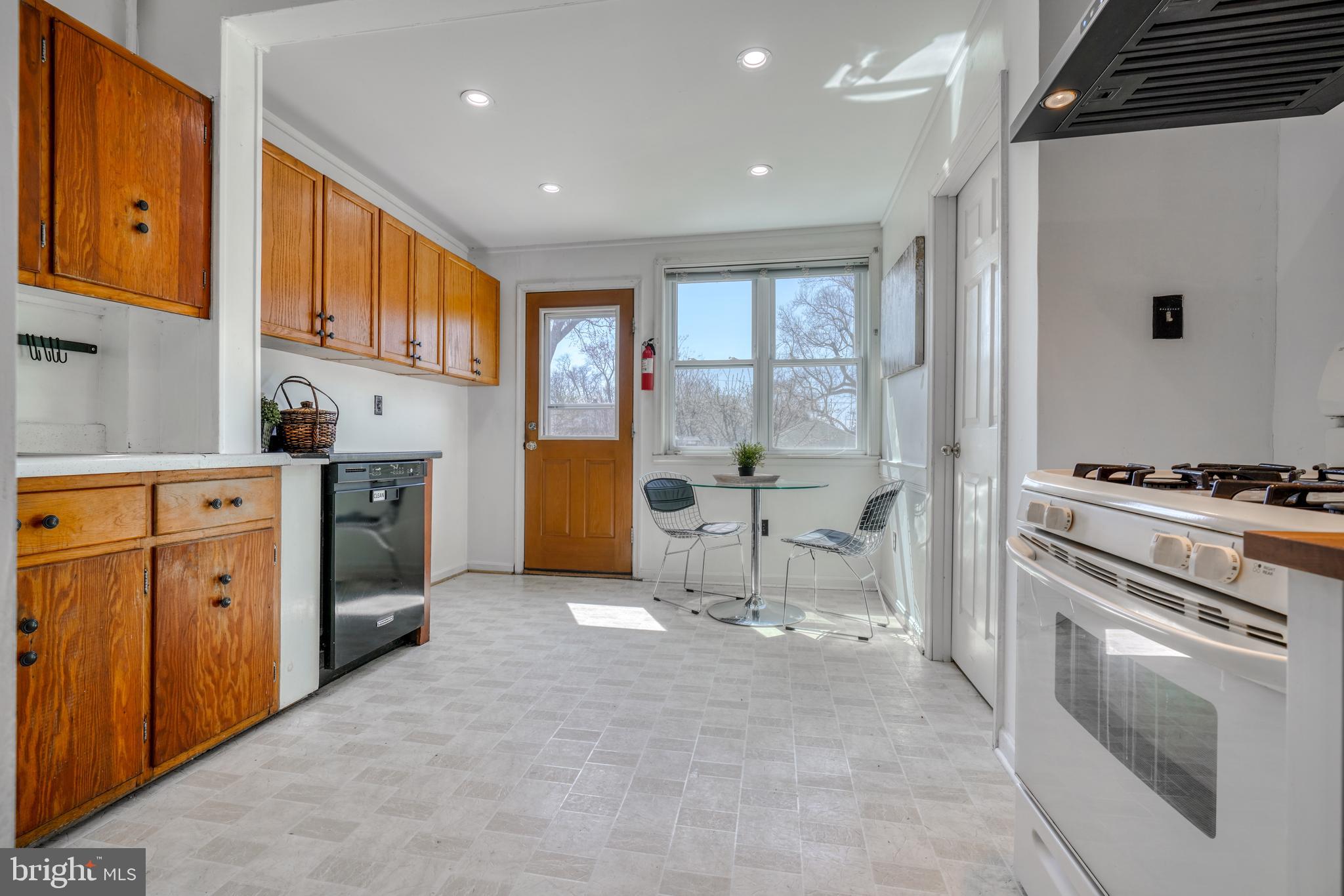 12 George Street Gaithersburg, MD 20877 - Photo 29 of 51 Gallery Image 29