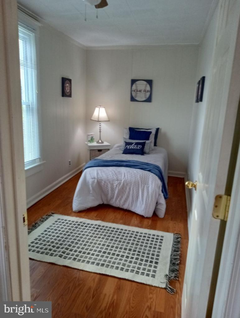 12 George Street Gaithersburg, MD 20877 - Photo 8 of 51 Small bedroom Apt. 1