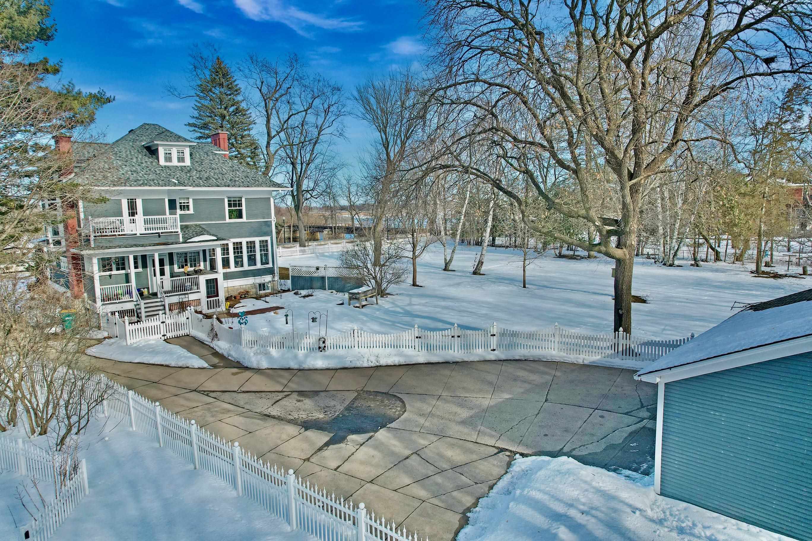 2115 Riverside Avenue Marinette, WI 54143 - Photo 43 of 49 Gallery Image 43