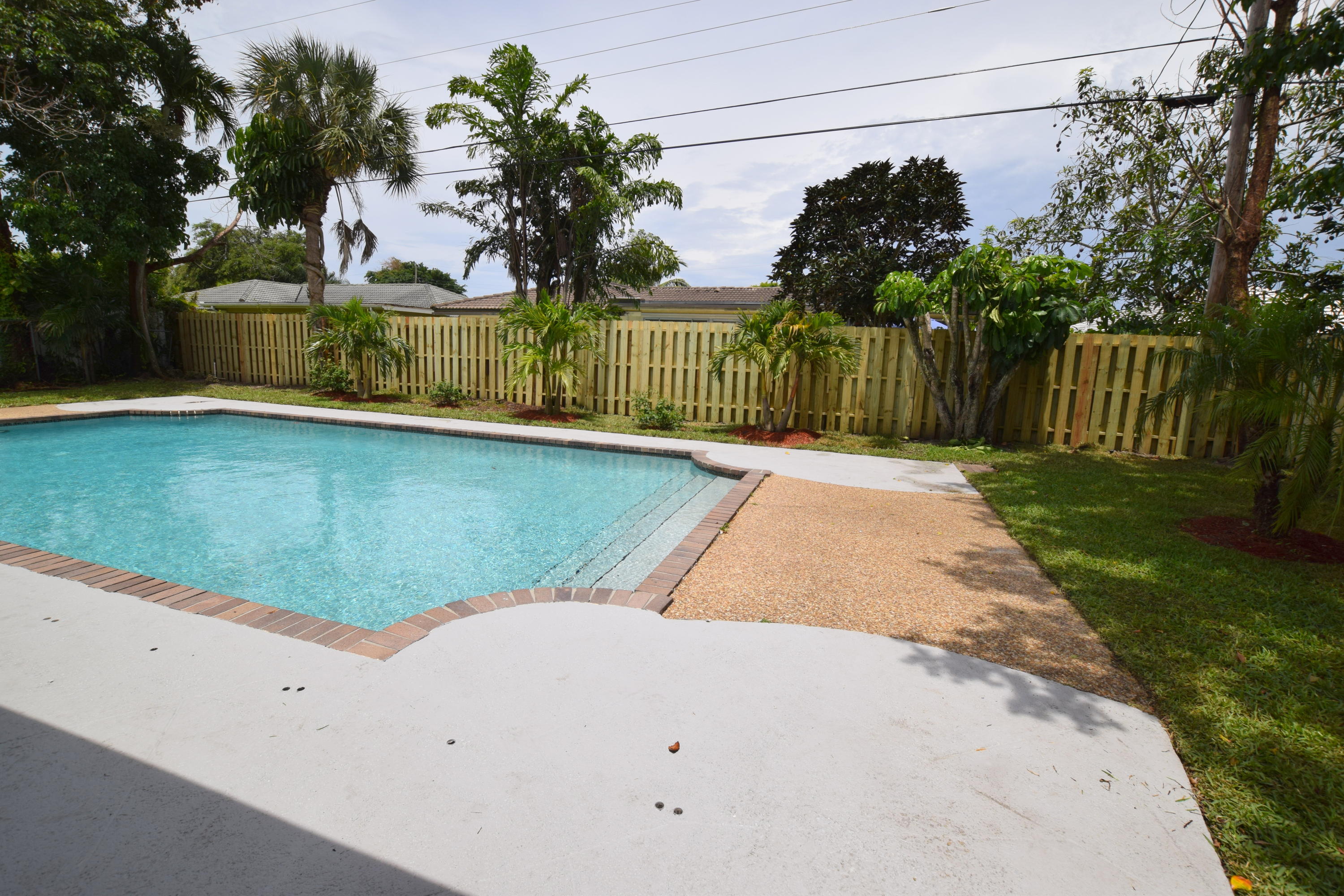 942 Southwest 12th Avenue Boca Raton, FL 33486 - Photo 21 of 22 20 X 40 POOL! YARD