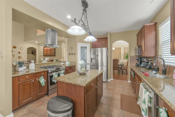 $3,750 | 2103 Blue Water Bay Drive, Katy, TX 77494