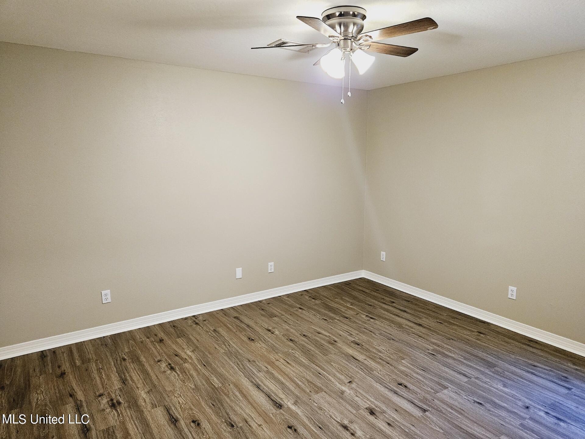 2000 Wansley Road Laurel, MS 39443 - Photo 15 of 17 z