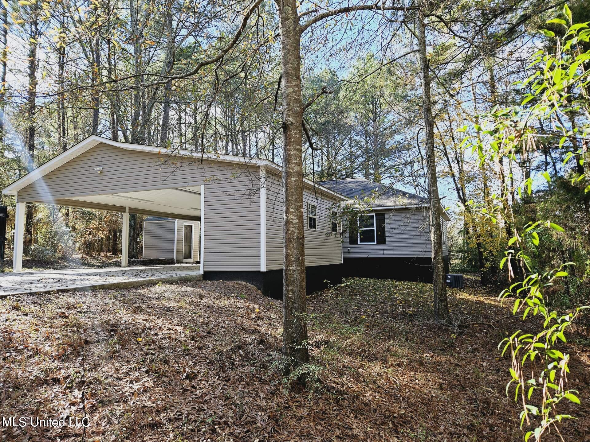 2000 Wansley Road Laurel, MS 39443 - Photo 2 of 17 A