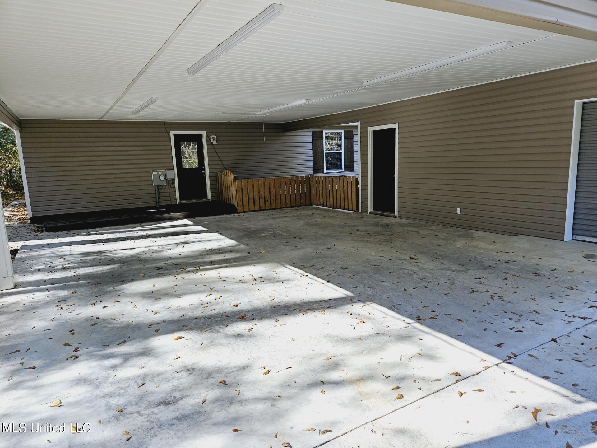 2000 Wansley Road Laurel, MS 39443 - Photo 5 of 17 d