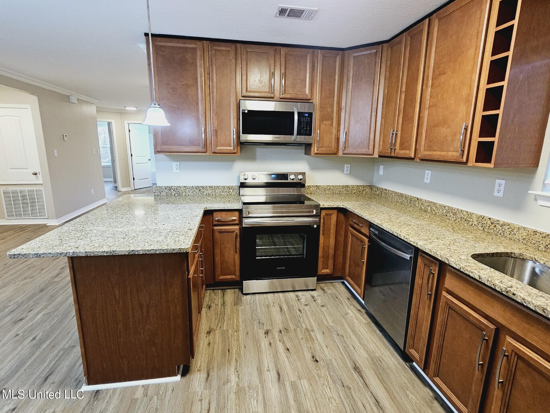 2000 Wansley Road Laurel, MS 39443 - Photo 9 of 17 h