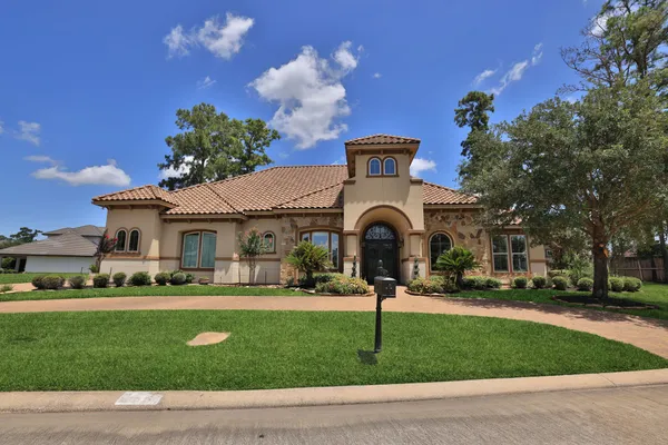 $1,275,000 | 58 Shadow Creek Ridge Drive, Spring, TX 77389