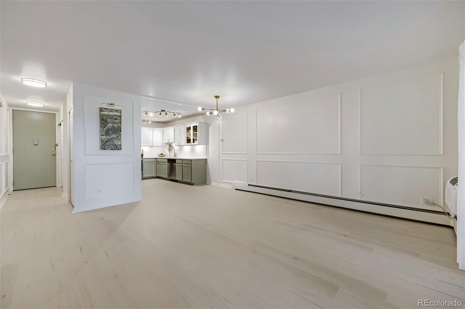 705 South Clinton Street, Unit 9B Denver, CO 80247 - Photo 2 of 21