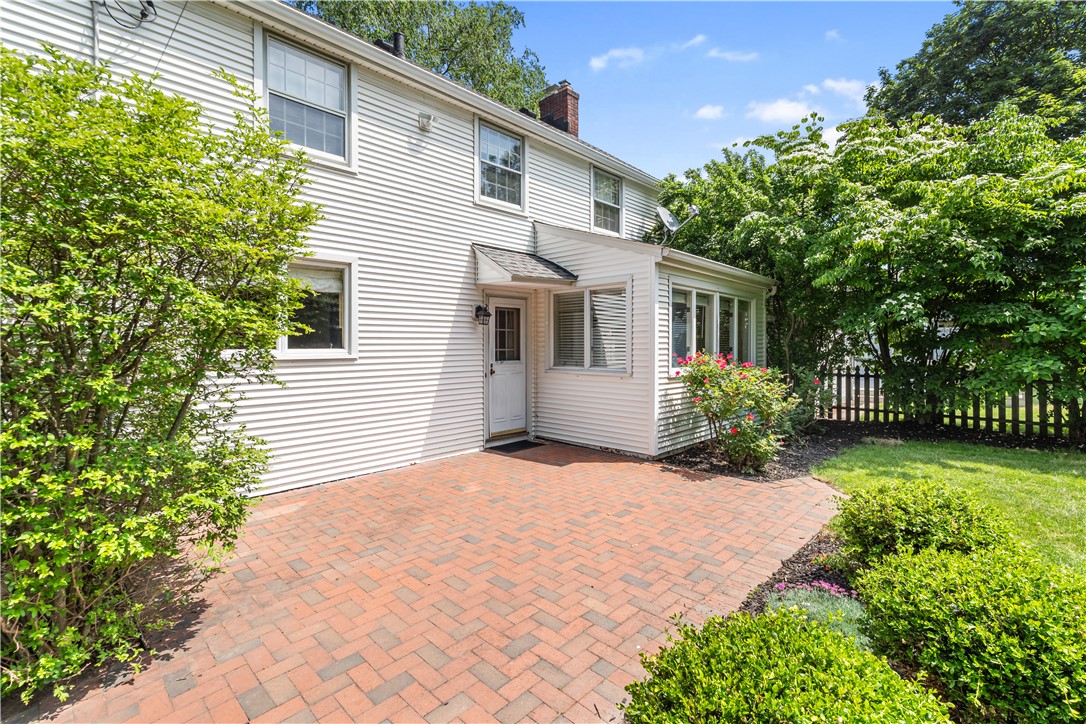 27 Covington Road Irondequoit, NY 14617 - Photo 11 of 43