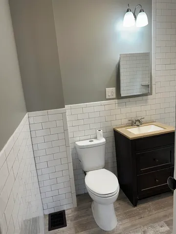 $1,550 | 81 Newman Avenue, Bayonne, NJ 07002