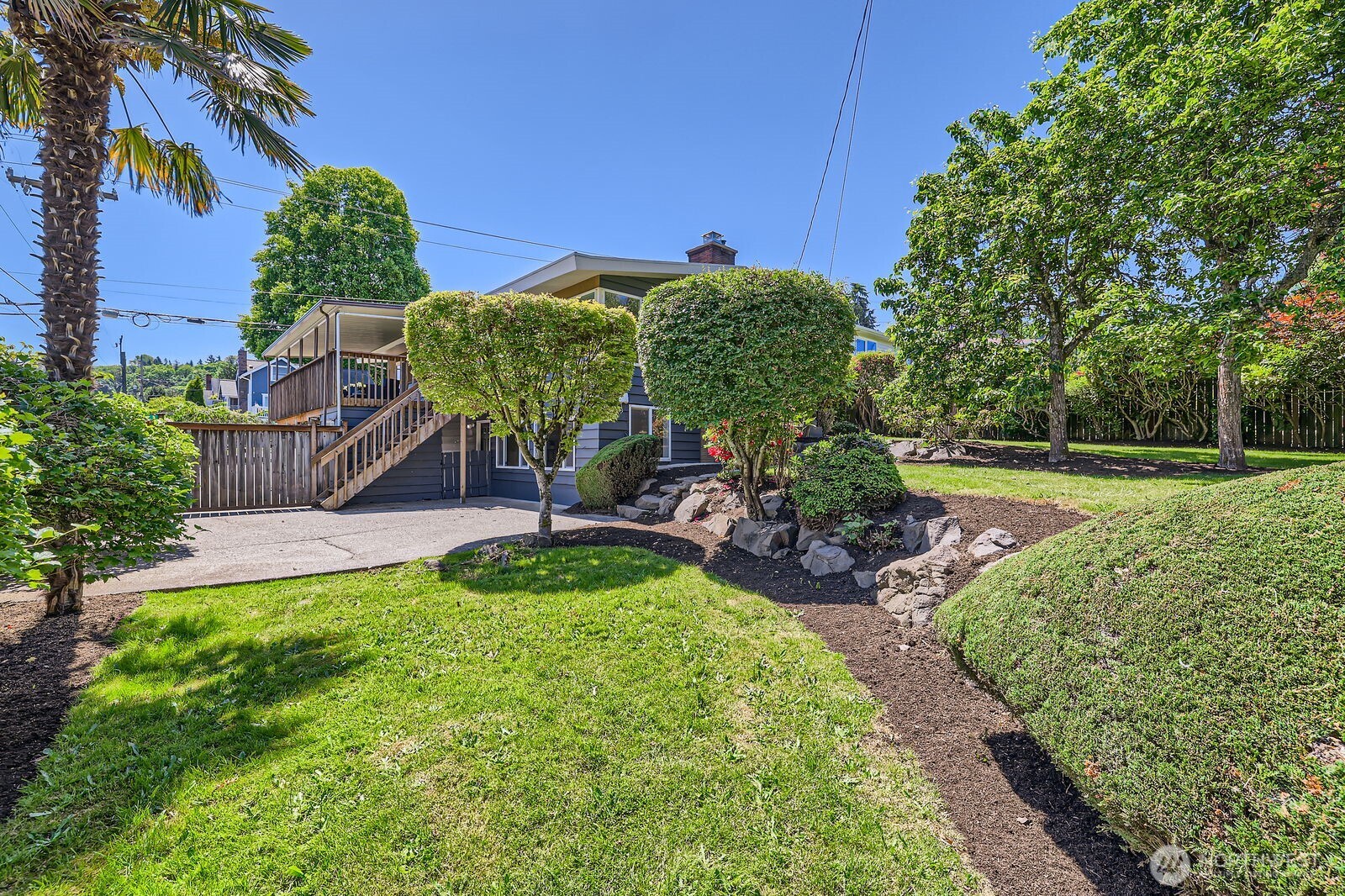 7924 South 112th Street Seattle, WA 98178 - Photo 35 of 40 a view of a garden
