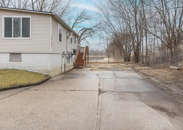 $183,000 | 25199 182nd Street, Pleasant Valley, IA 52767