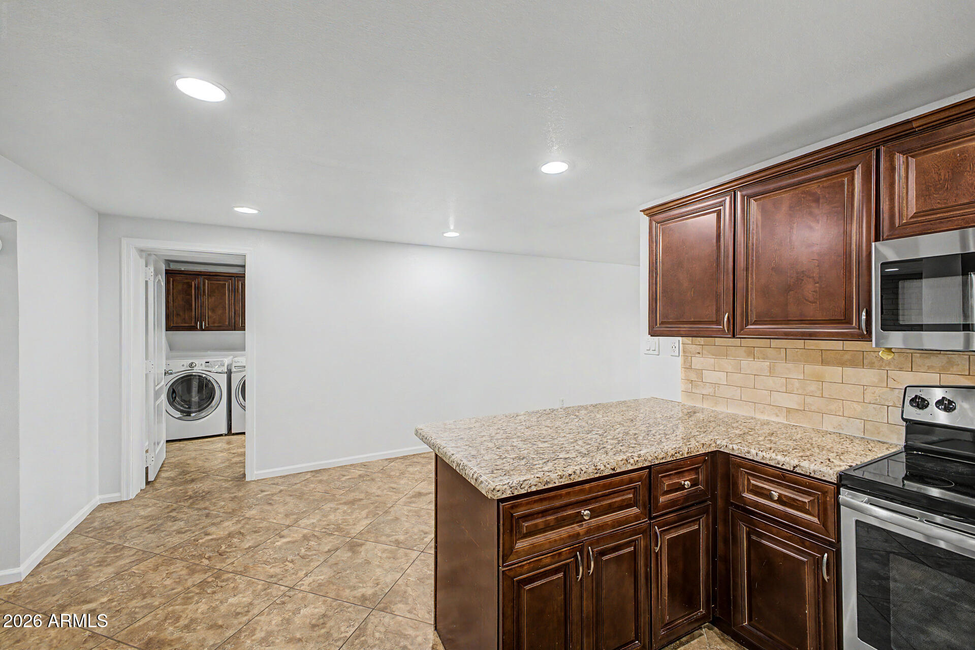 3519 East Hearn Road Phoenix, AZ 85032 - Photo 11 of 40