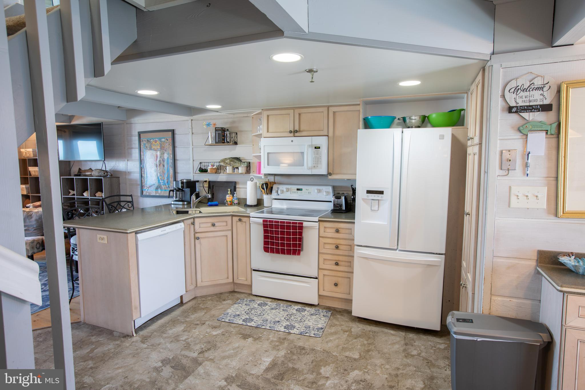 29135 Ocean Road, Unit 15 Bethany Beach, DE 19930 - Photo 7 of 38