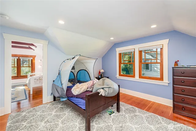 a view of an entryway with a bedroom