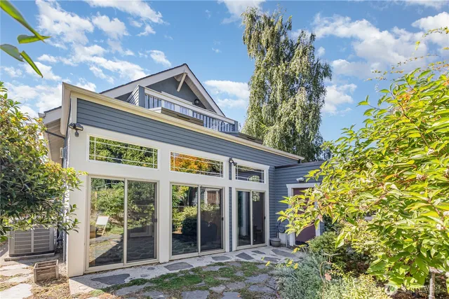 $5,700 | 3026 Northwest 61st Street, Seattle, WA 98107