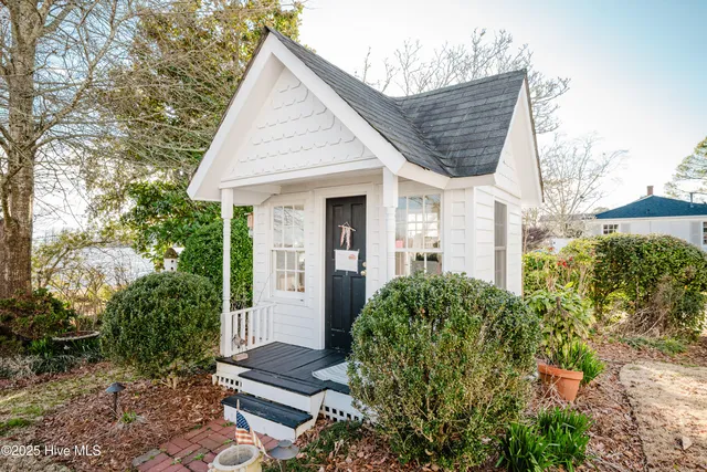 $1,995,000 | 117 Blount Street, Edenton, NC 27932