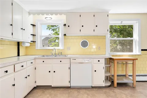 $420,000 | 115 Waterman Street, Cumberland, RI 02864