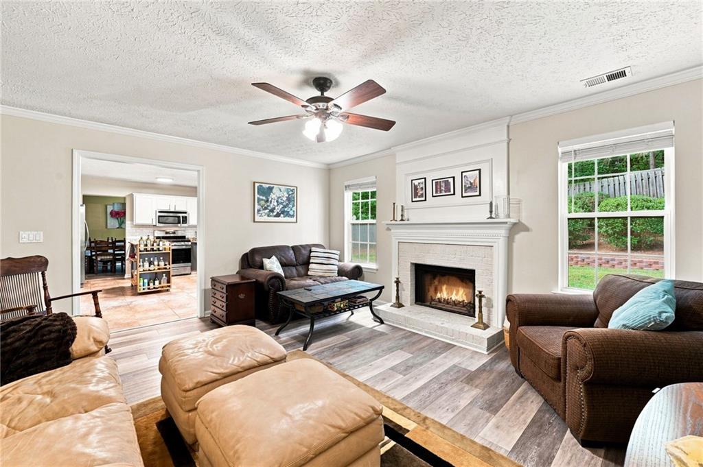 1593 Woodmore Road Southwest Marietta, GA 30008 - Photo 14 of 44 Gallery Image 14