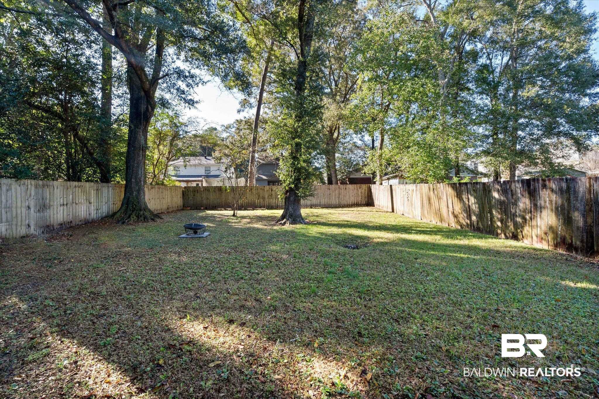 1008 Mcneil Avenue Mobile, AL 36609 - Photo 18 of 20 View of yard