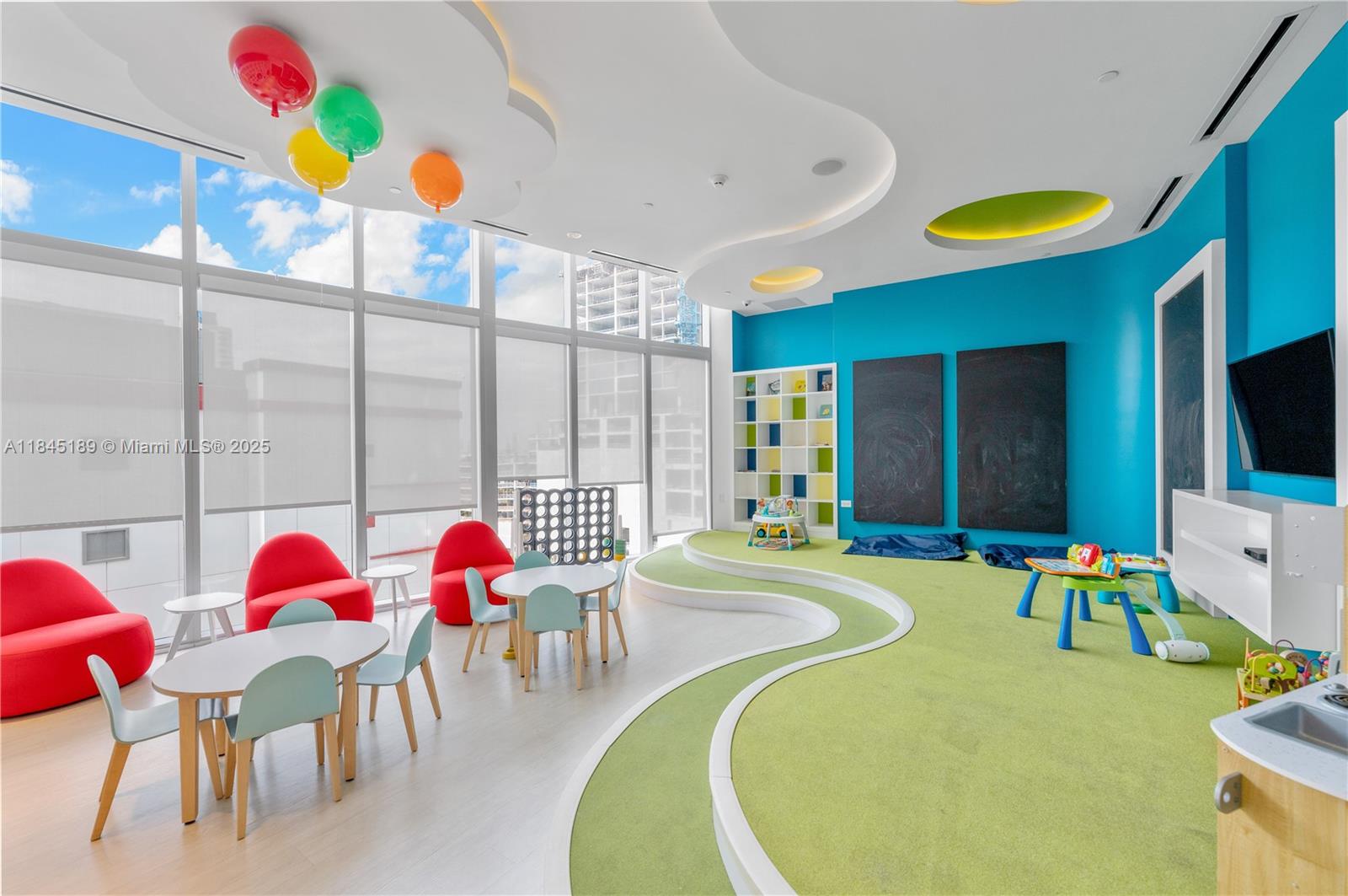 851 Northeast 1st Avenue, Unit 1410 Miami, FL 33132 - Photo 30 of 43