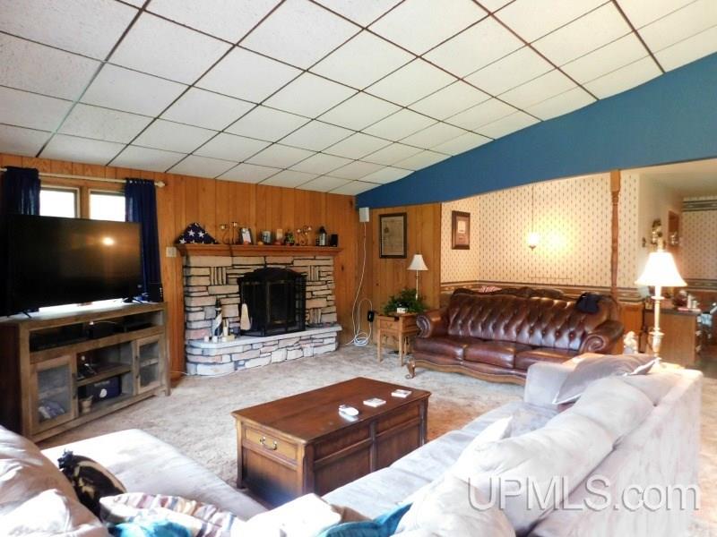 2615 Miller Road Florence, WI 54121 - Photo 15 of 34 Gallery Image 15