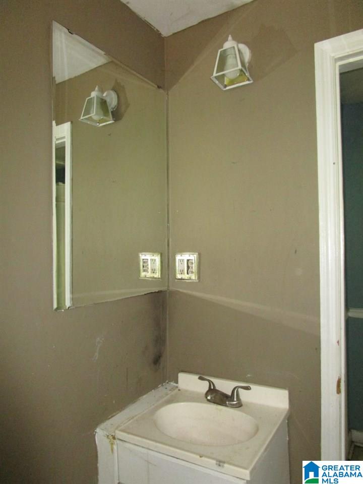 3759 Center Street Birmingham, AL 35207 - Photo 17 of 28