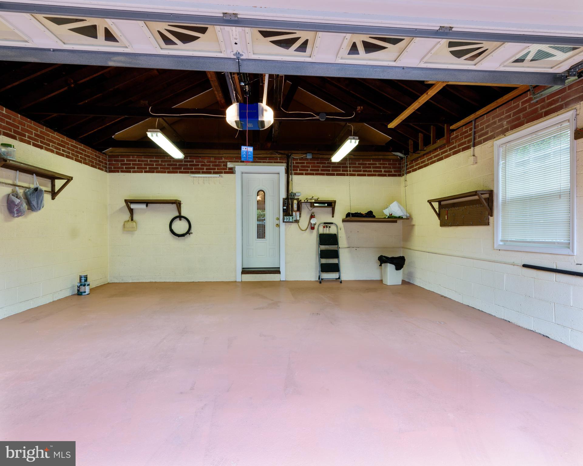 231 North Star Road Newark, DE 19711 - Photo 24 of 26 2 car garage