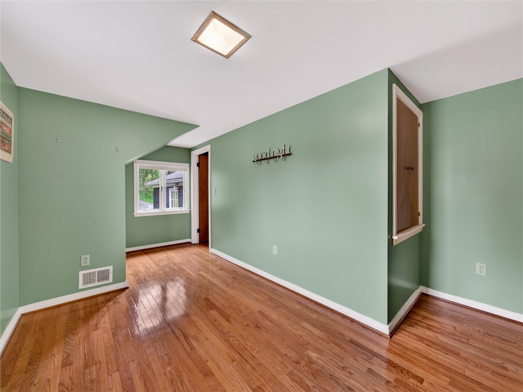 5452 East Lake Road Conesus, NY 14435 - Photo 31 of 42 2nd floor bedroom
